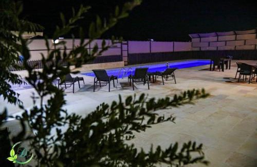 Sahab Complejo | Dana tourist resort