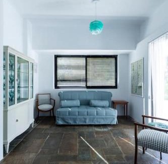 Vouliagmeni Apartamento | Danae's Art