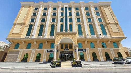 Jeddah Hotel | Dancenter Emerald Near Jeddah Corniche