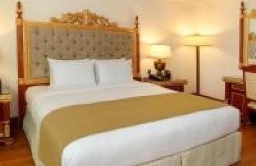 Old Dubai Hotel | Dancenter Luxury Holiday International Dubai
