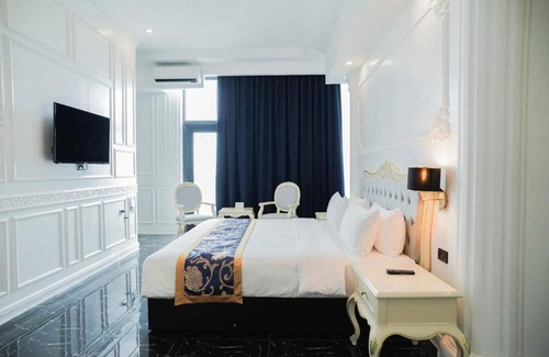 Angeles City Hotel | Dancenter Luxury Retreat Angeles City