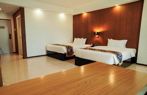 Angeles City Hotel | Dancenter Luxury Retreat Angeles City