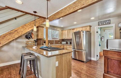 Tahoe Paradise Casa | Dancing Bear Cabin - Pet Friendly Sleeps 4 Totally cute