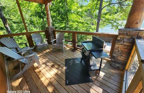 Sevierville Casa | Dancing Bear Cabin- Relax & Enjoy!
