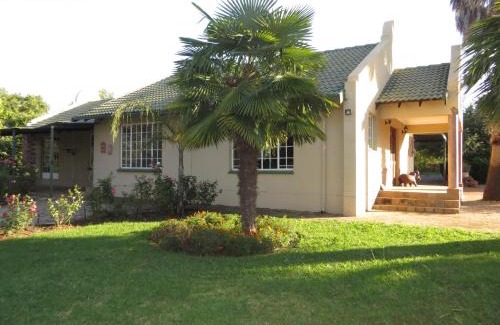 Thembisile Apartamento | Dandelion Cottage