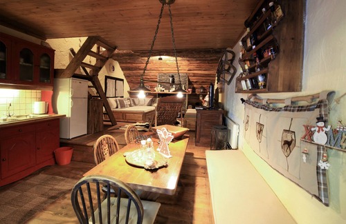 Eptalofos Chalet De Esquí | Dandy en la colina en Agoriani | Chalet Kallisti 80s. q.m |