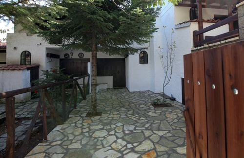Eptalofos Chalet De Esquí | Dandy en la colina en Agoriani | Chalet Kallisti 80s. q.m |