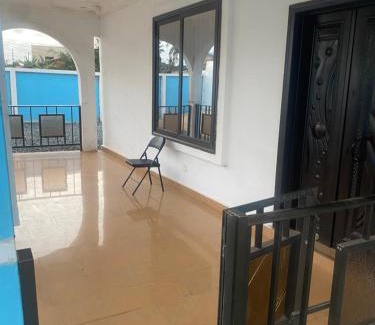 Adenta Apartamento | Dani K Two bedroom apartment located at Adenta Filling, close to the KFC