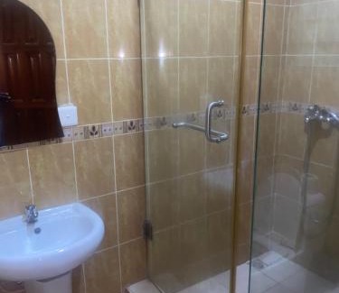 Adenta Apartamento | Dani K Two bedroom apartment located at Adenta Filling, close to the KFC
