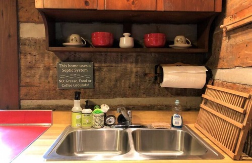 Luray Cabina | Daniel Boone Cabin RPC