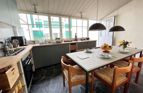 La Couarde-sur-Mer Villa | Dans le centre du village, bordée par une petite venelle typiquement rétaise, maison de village entièrement rénovée en 2