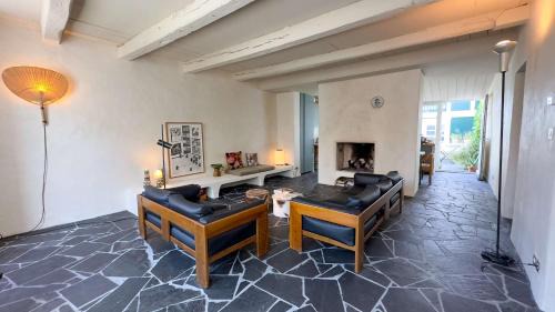 La Couarde-sur-Mer Villa | Dans le centre du village, bordée par une petite venelle typiquement rétaise, maison de village entièrement rénovée en 2