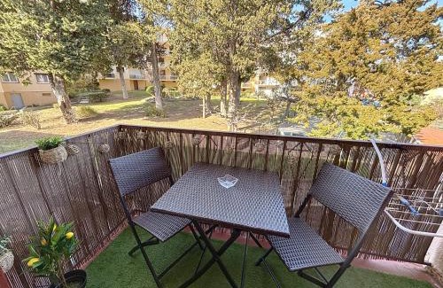 Amelie-les-Bains-Palalda Apartamento | Dans une station thermale, Studio dans résidence avec ascenseur