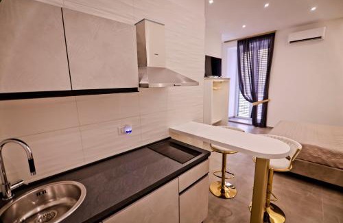 Quartiere XXIV Don Bosco Cama Y Desayuno | Dante Luxury Rooms
