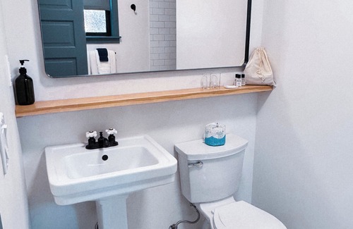 Nevada City Cabaña | Daphne Cottage at Piety Hill Cottages