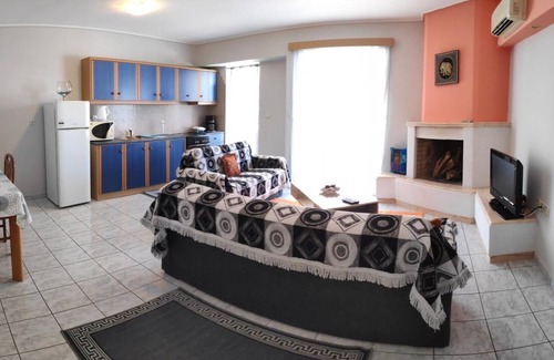 Molos-Agios Konstantinos Apartamento | Daphnus Apartment in Agios Konstantinos