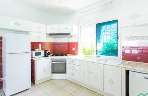 Rafraf Casa | Dar Barsha: Beach front white sand and happiness