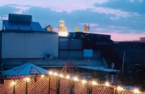 Oulad Khallouf Casa | Dar Bellaji l Bed & Breakfast in Medina l Rooftop Koutoubia