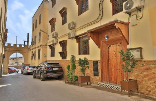 Layoun Casa | Dar Golden Ziat