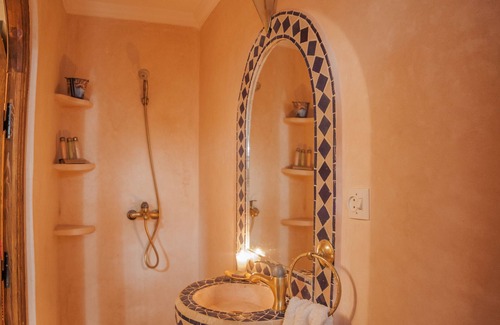 Sidi Bou Amar Casa | Dar Ikalimo Marrakech