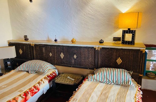 Tata Casa | DAR INFIANE Tata