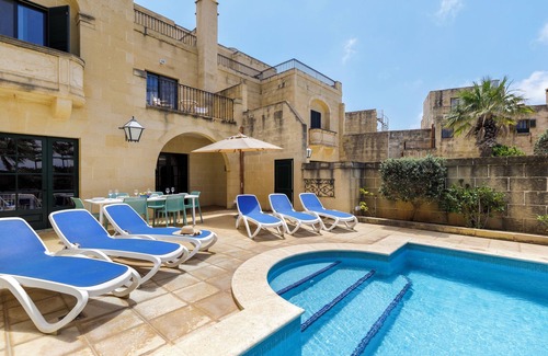 Ghasri Villa | Quinta Residencial con piscina privada