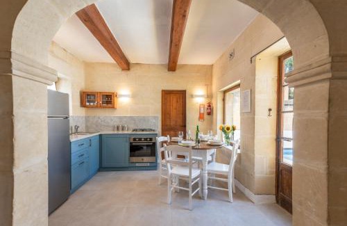 Gharb Casa | Dar ta' Mansi Farmhouse with Private Pool