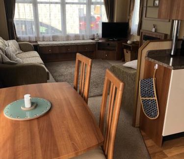 Anderby Creek Chalet De Esquí | Darcies Holiday Home