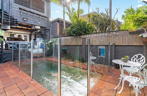 Pyrmont Casa | Darling Harbour, The Star | Country in City - Pool