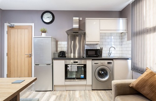 Darlington Casa | Darlington Centre Double Bed Spacious Apartment 4