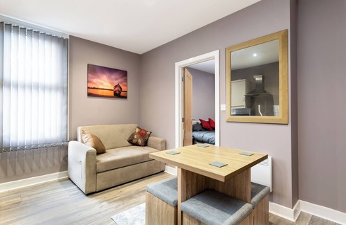 Darlington Casa | Darlington Centre Double Bed Spacious Apartment 4