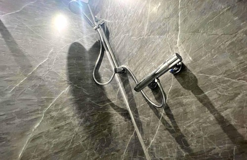 Wigan Casa | Habitacion Doble-Clásico-Baño privado con ducha