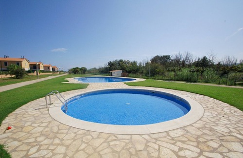 Mas Pinell Chalet De Esquí | Daró 3D 46 - 50m de la playa, aire, piscina, fibra óptica