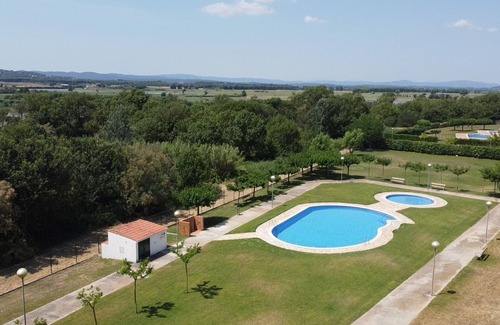 Mas Pinell Chalet De Esquí | Daró 3D 46 - 50m de la playa, aire, piscina, fibra óptica