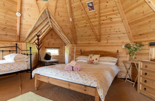 Okehampton Cabina | Dartmoor Eco-Pod (Oak Tree Lane) Gorgeous rustic charm