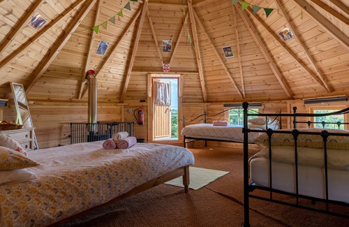 Okehampton Cabina | Dartmoor Eco-Pod (Oak Tree Lane) Gorgeous rustic charm