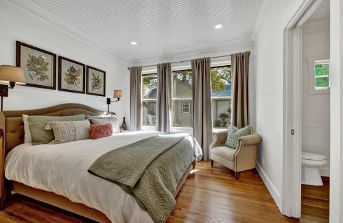 Fredericksburg Casa | Das Sweet Peach - Fire Pit & Close to Main St