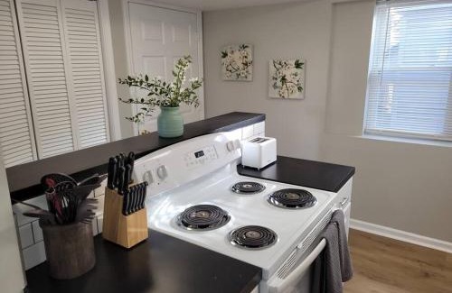 Joslyn Castle Apartamento | Davenport Dwellings-Two Bedroom