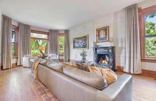 Heber Casa | DavidFisher House historic lux Sleeps 12 4br3ba