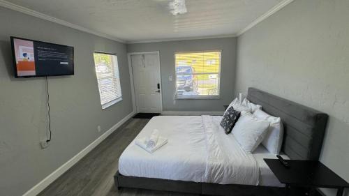 Croissant Park Casa | Davie Spring