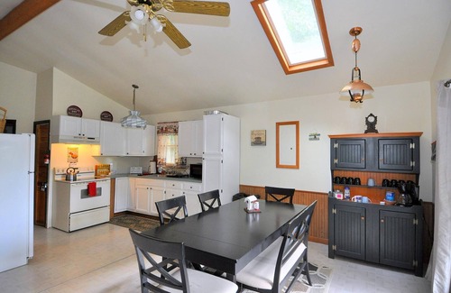Great Cacapon Casa | Davis Delight - Wonderful Country Home