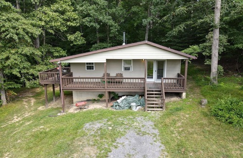 Great Cacapon Casa | Davis Delight - Wonderful Country Home