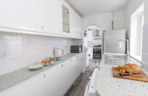 Weymouth Cabaña | Day Cottage