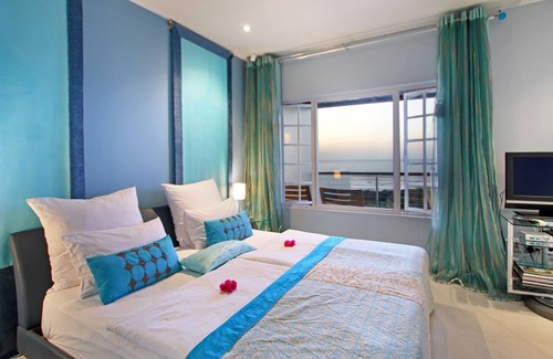 Trafalgar Casa | Days At Sea Beach Lodge