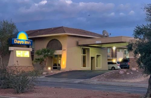 Lake Havasu City Hotel | Days Inn by Wyndham Lake Havasu