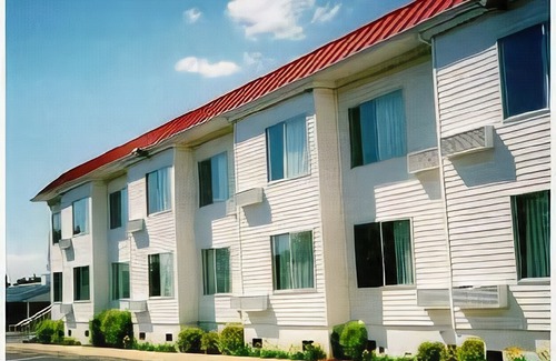 Thomson Hotel | Days Inn by Wyndham Thomson