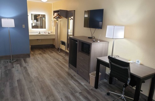 Cleveland Hotel | Days Inn by Wyndham Cleveland TN