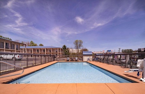 Cookeville Hotel | Days Inn by Wyndham Cookeville