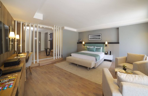 Arnavutkoy Hotel | Days Inn by Wyndham Istanbul Arnavutkoy