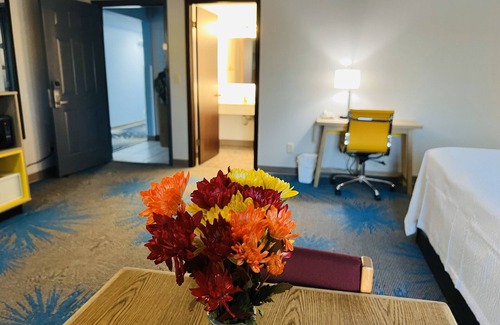 Jamestown Hotel | Days Inn by Wyndham Jamestown